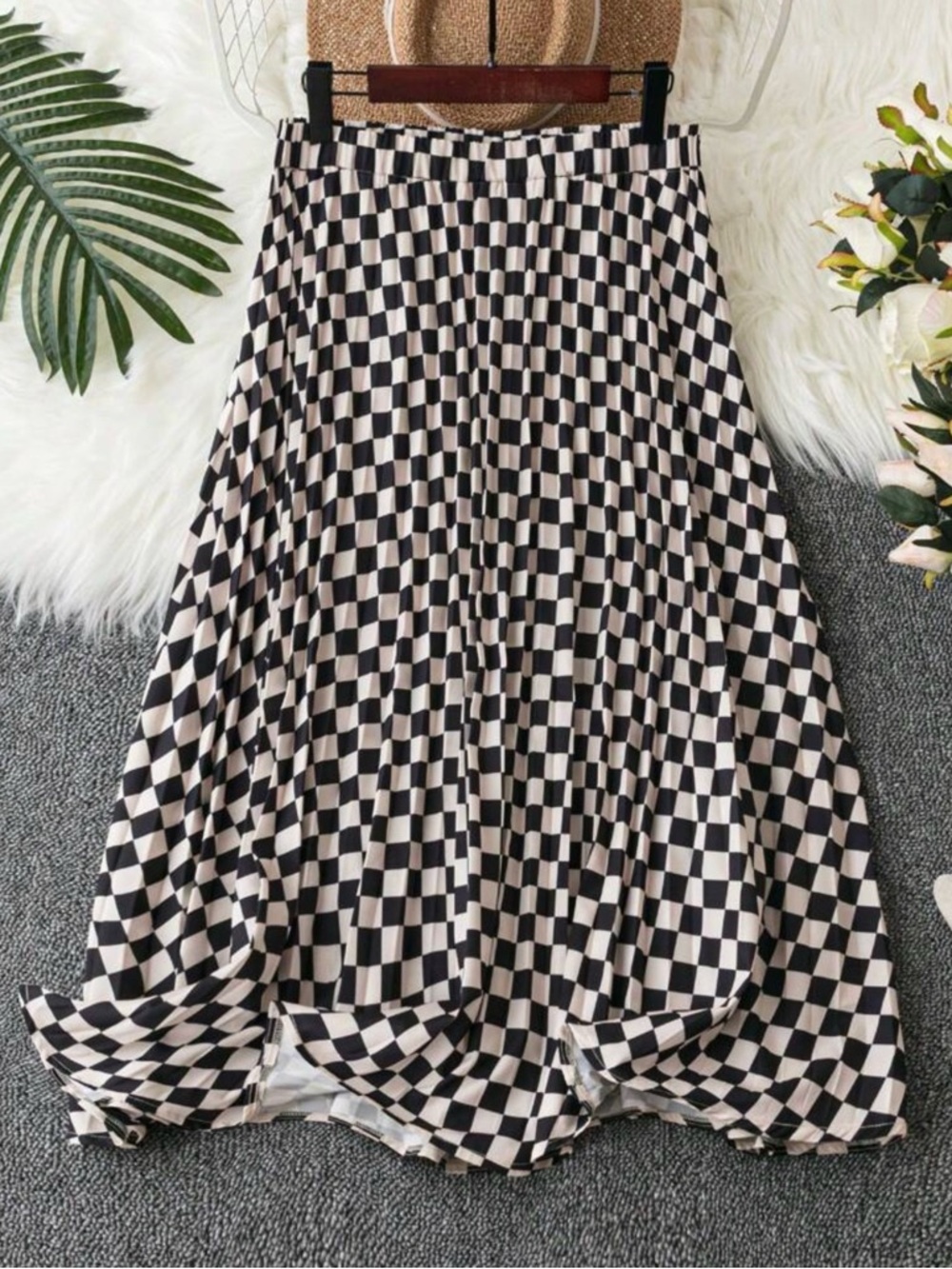 SHEIN Black and White Checkered Pleated Midi Skirt